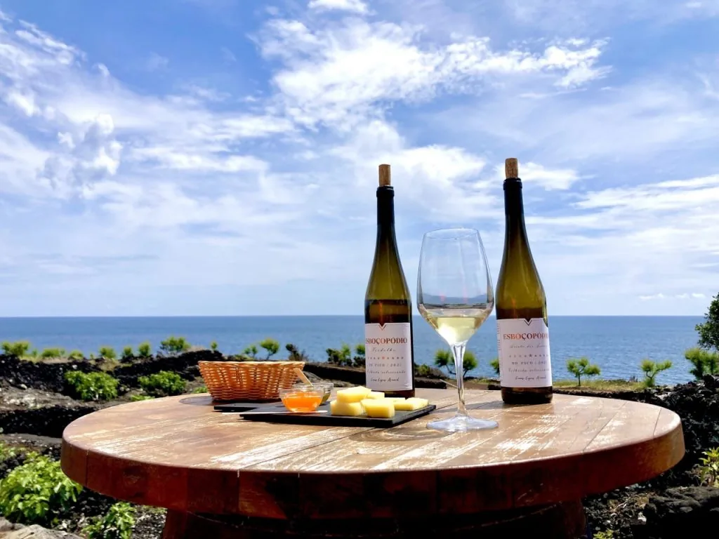 Queijo do Pico e Verdelho: Um Casamento de Lava e Mar